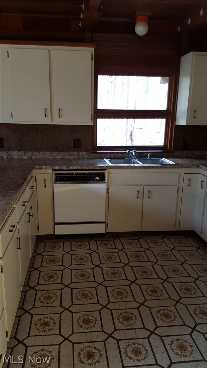 14470 Aquilla Road Burton, OH 44021 - Photo 11 of 13