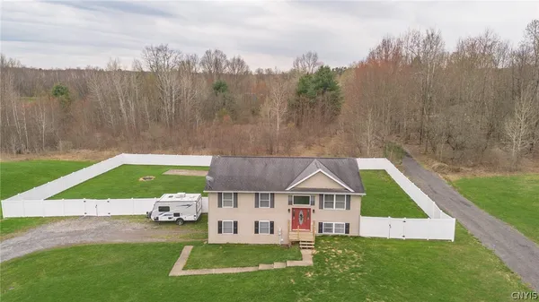 $299,900 | 41 Milo Drive, West Monroe, NY 13167