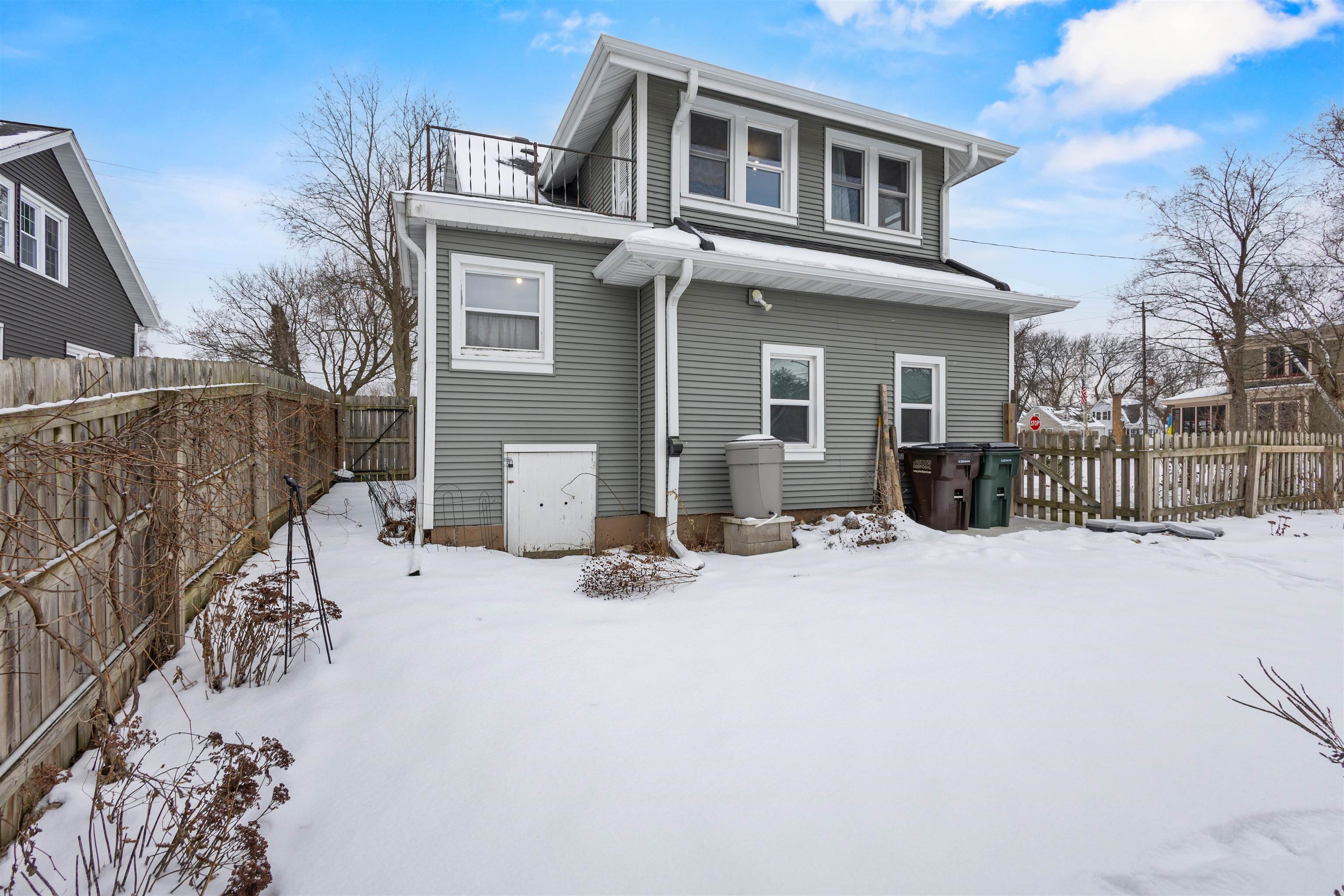 726 Sherman Avenue West Fort Atkinson, WI 53538 - Photo 11 of 65