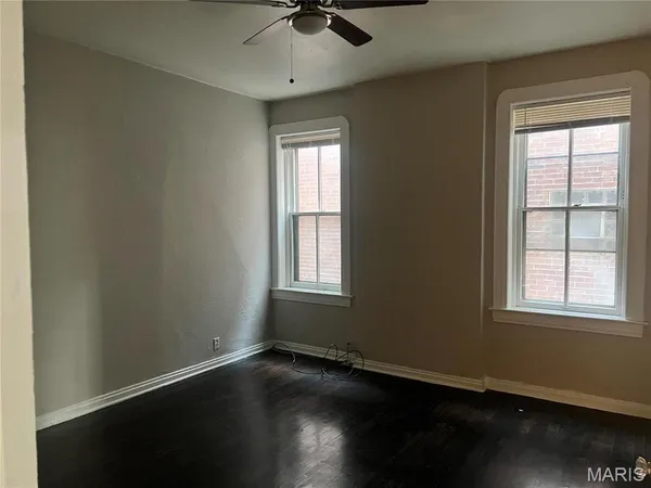 $900 | 712 Dover Place, Unit 1, St. Louis, MO 63111