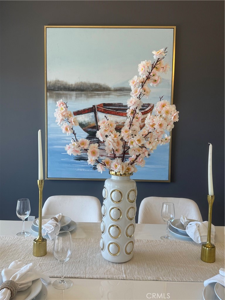 30902 Rue De La Pierre Rancho Palos Verdes, CA 90275 - Photo 17 of 66 Accent wall at dining room