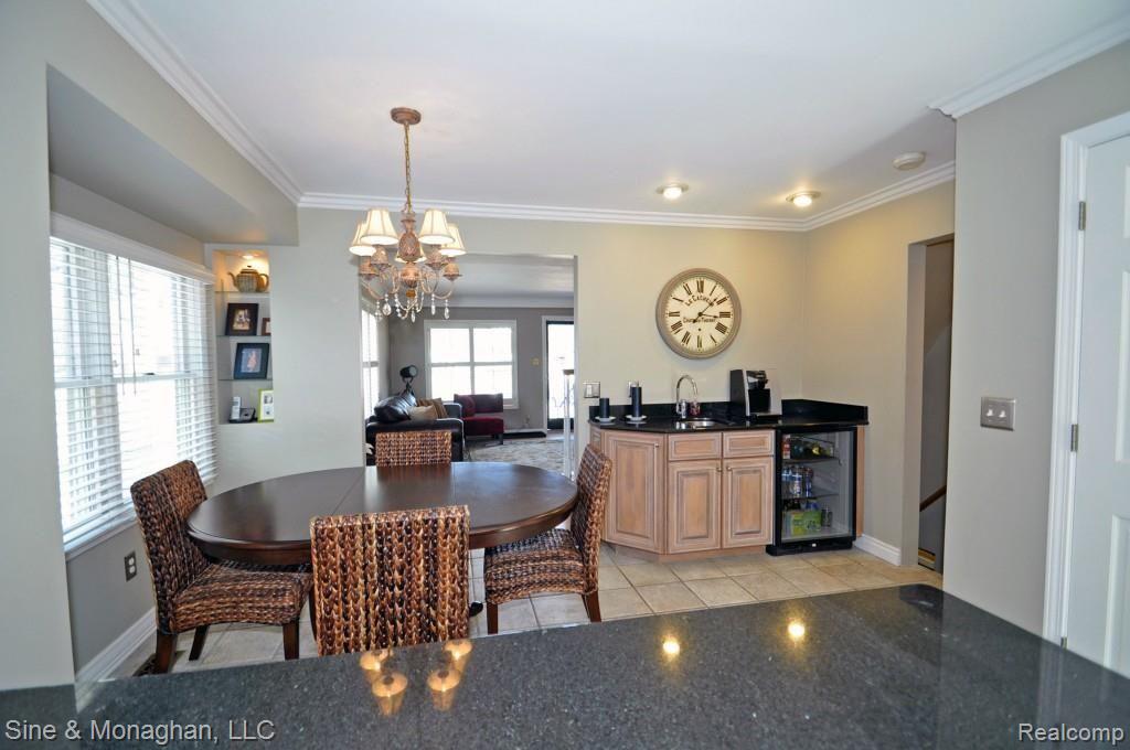 341 Kerby Road Grosse Pointe, MI 48236 - Photo 3 of 31 3.jpg