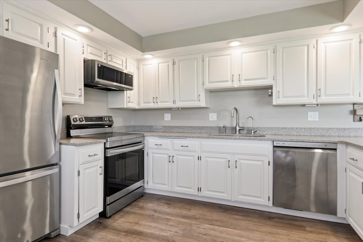 21184 Allentown Road Pekin, IL 61554 - Photo 14 of 60