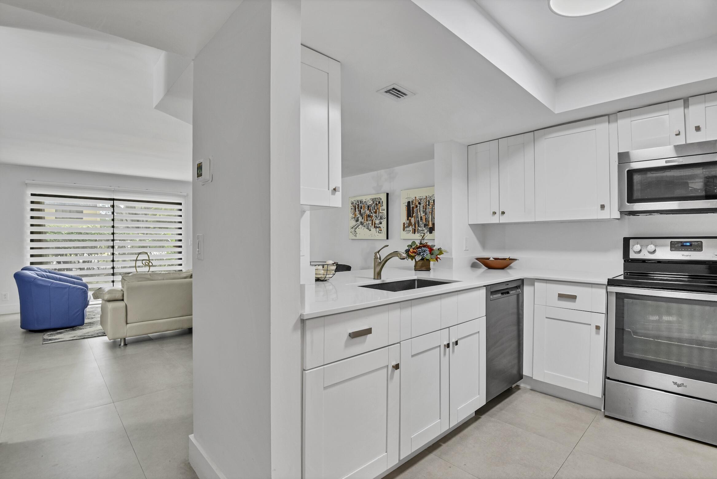 89 Deer Creek Road, Unit 112 Deerfield Beach, FL 33442 - Photo 7 of 43 89 Deer Creek Rd K112 Deerfield -20