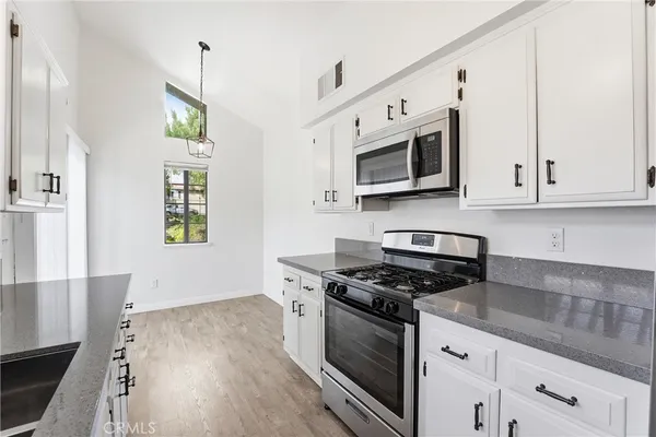 $2,300 | 302 Maui Drive, Placentia, CA 92870