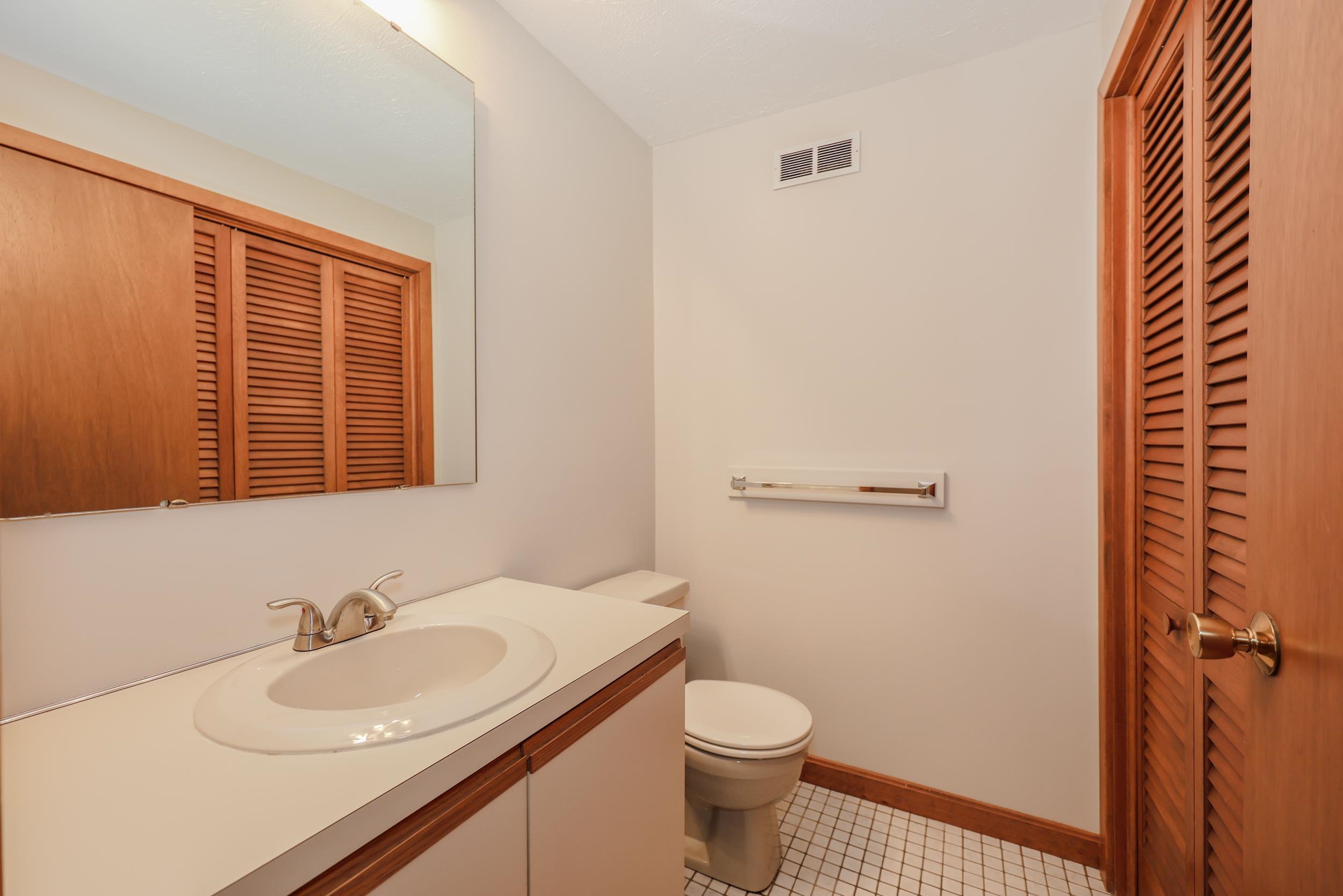 5 Tsienneto Road, Unit 55 Derry, NH 03038 - Photo 11 of 36 Gallery Image 11
