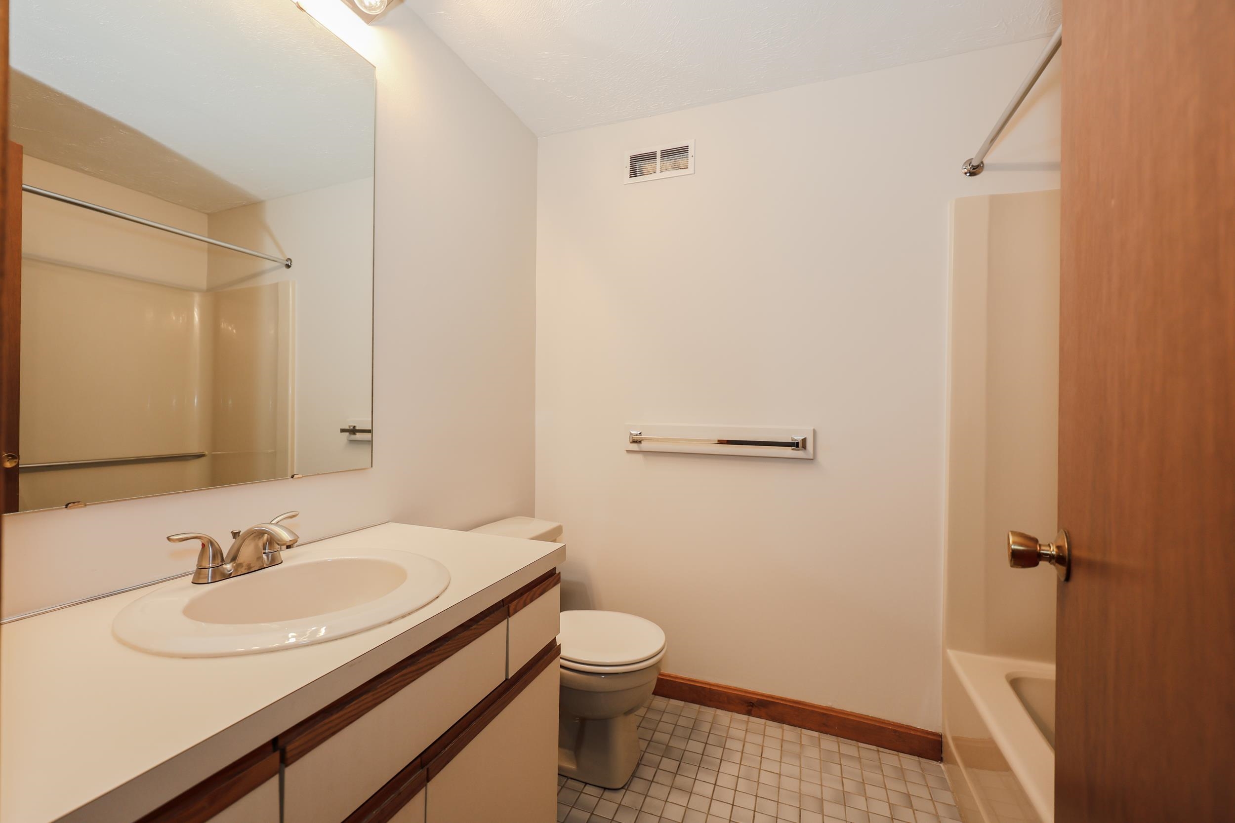 5 Tsienneto Road, Unit 55 Derry, NH 03038 - Photo 22 of 36 Gallery Image 22