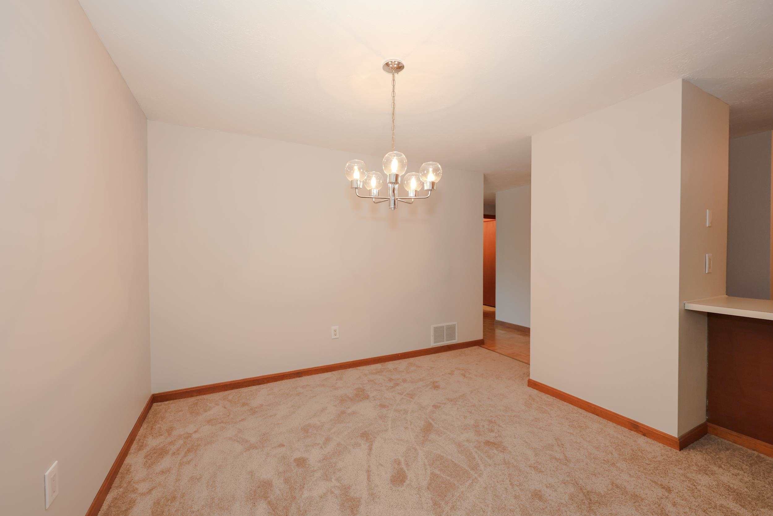 5 Tsienneto Road, Unit 55 Derry, NH 03038 - Photo 3 of 36 Gallery Image 3