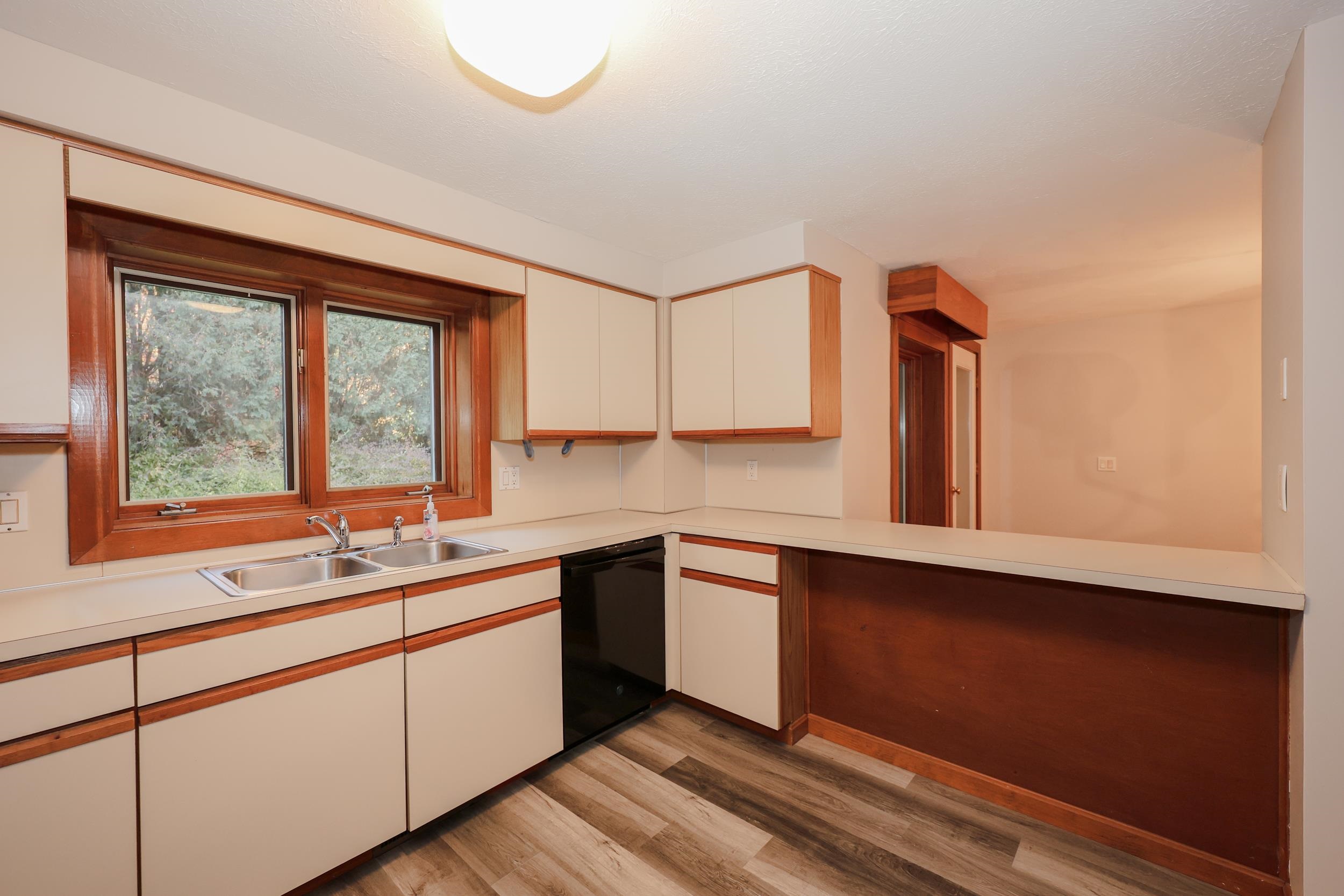 5 Tsienneto Road, Unit 55 Derry, NH 03038 - Photo 7 of 36 Gallery Image 7