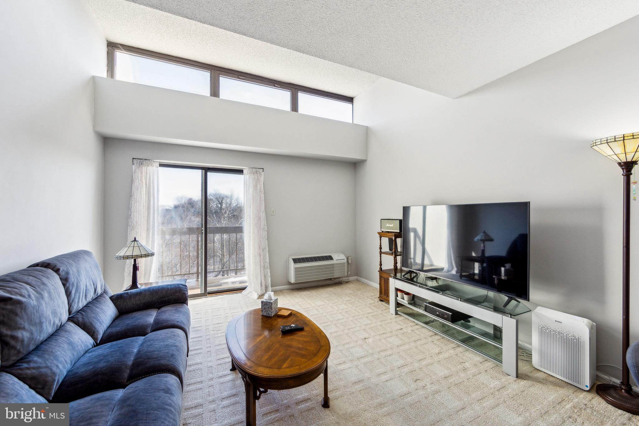 700 Avondale Road, Unit PH8 Wallingford, PA 19086 - Photo 7 of 24 Family Room