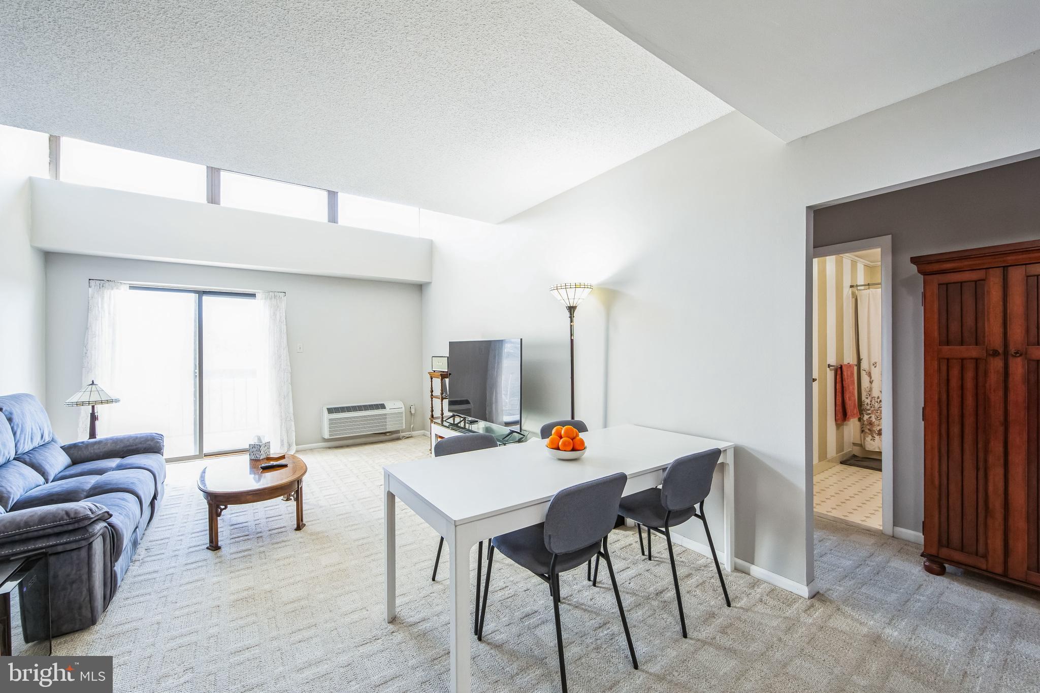 700 Avondale Road, Unit PH8 Wallingford, PA 19086 - Photo 9 of 24 Dining area