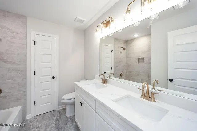 $559,900 | 13 Acadia Cove, Jackson, TN 38305