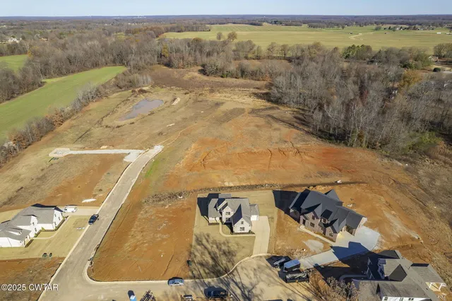 $559,900 | 13 Acadia Cove, Jackson, TN 38305