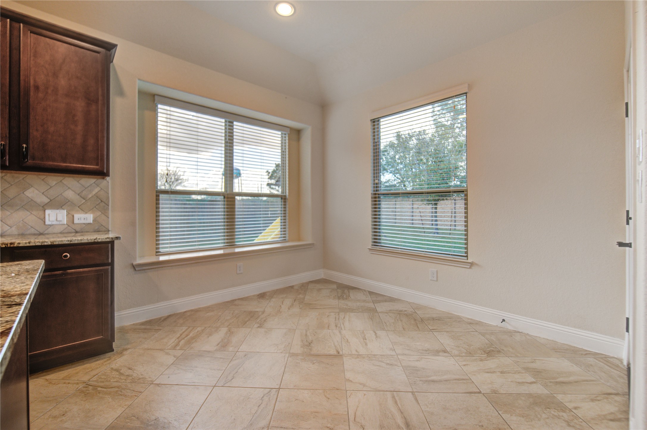 6622 Tiger Trail Katy, TX 77493 - Photo 26 of 49 a view of an empty room with a window