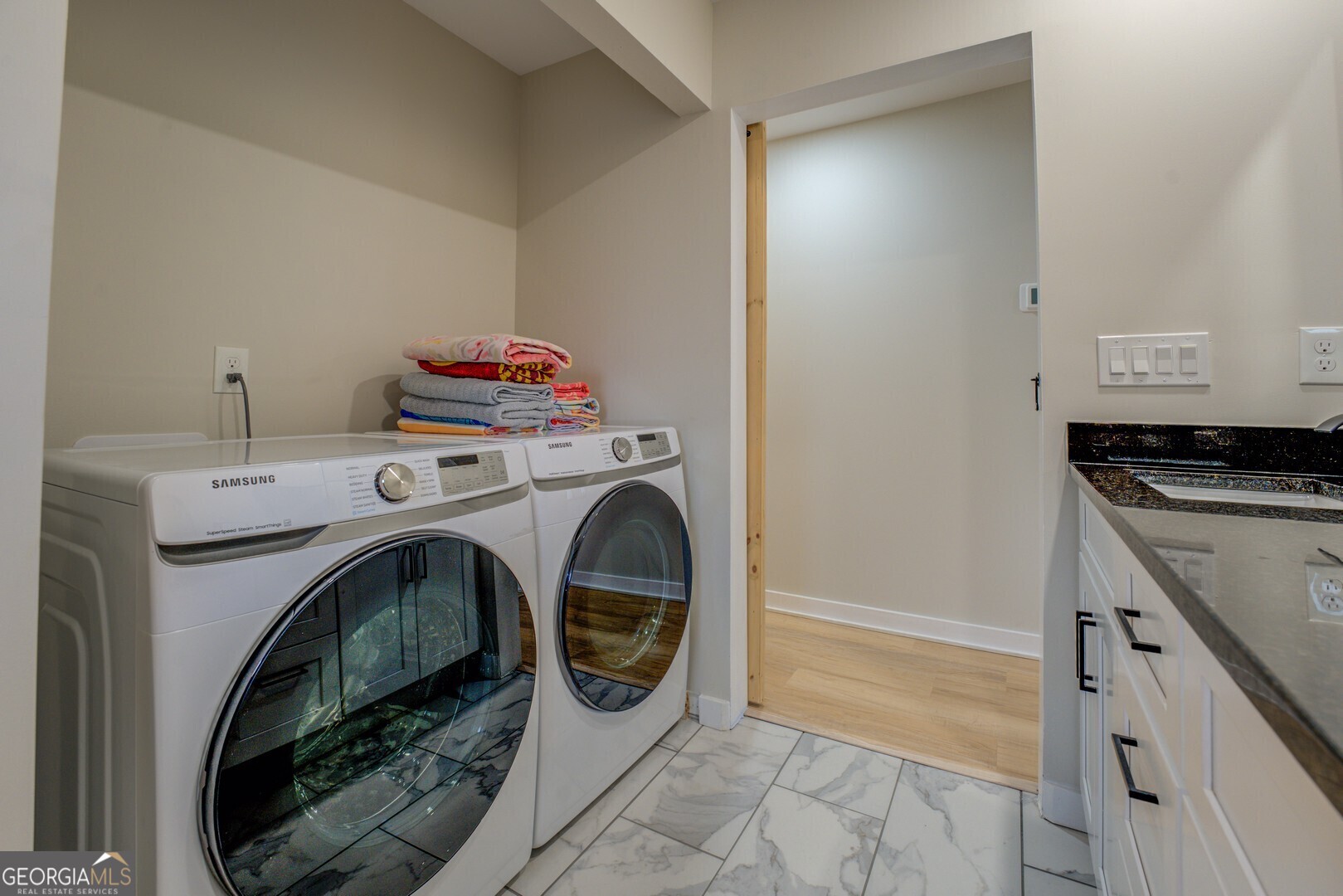 480 Mitchell Road Covington, GA 30014 - Photo 27 of 56 a utility room with dryer and washer