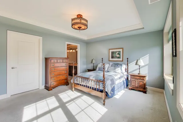 $935,000 | 10 East Burlington Street, Unit 2B, Riverside, IL 60546