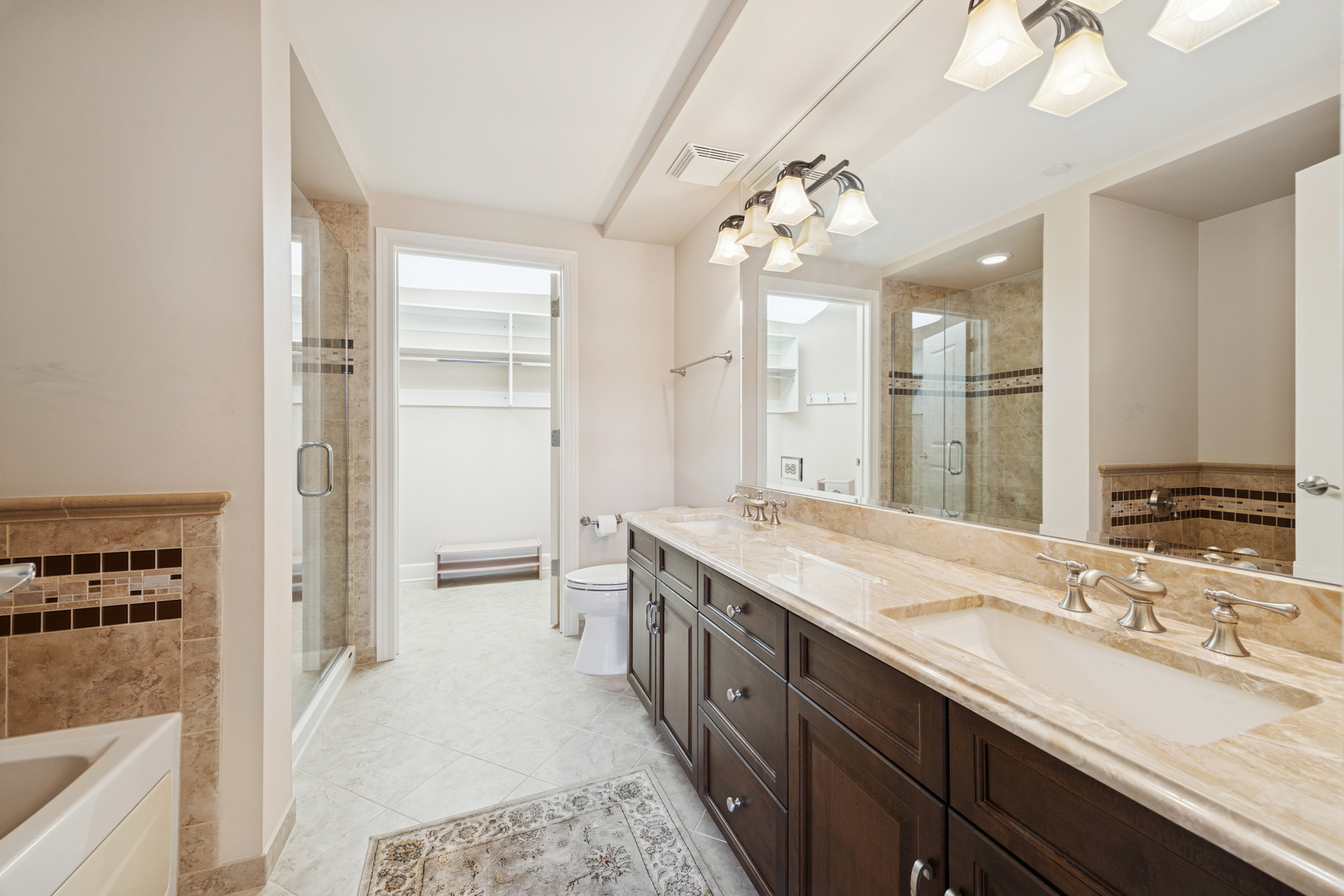 10 East Burlington Street, Unit 2B Riverside, IL 60546 - Photo 19 of 38