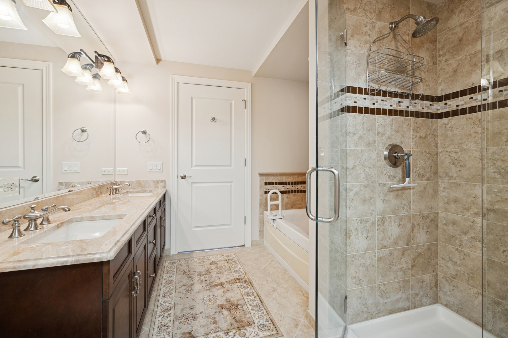 10 East Burlington Street, Unit 2B Riverside, IL 60546 - Photo 20 of 38 a spacious bathroom with a shower and a sink