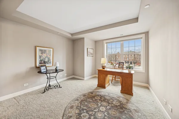 $829,000 | 10 East Burlington Street, Unit 2B, Riverside, IL 60546