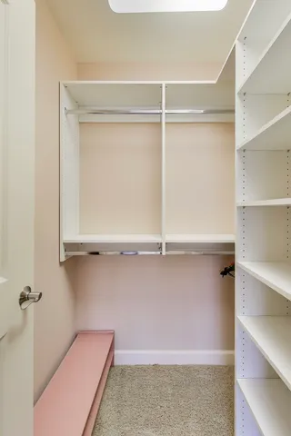 $935,000 | 10 East Burlington Street, Unit 2B, Riverside, IL 60546