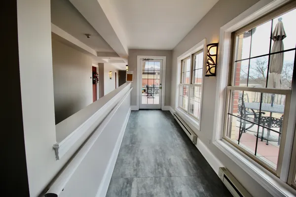 $829,000 | 10 East Burlington Street, Unit 2B, Riverside, IL 60546