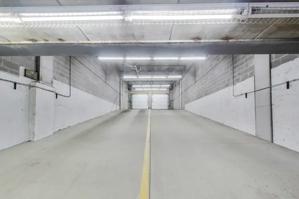 $829,000 | 10 East Burlington Street, Unit 2B, Riverside, IL 60546