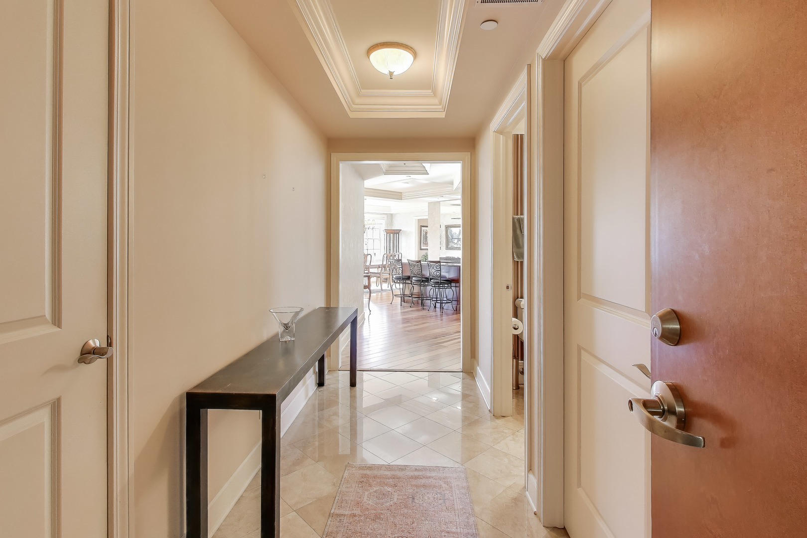 10 East Burlington Street, Unit 2B Riverside, IL 60546 - Photo 6 of 36