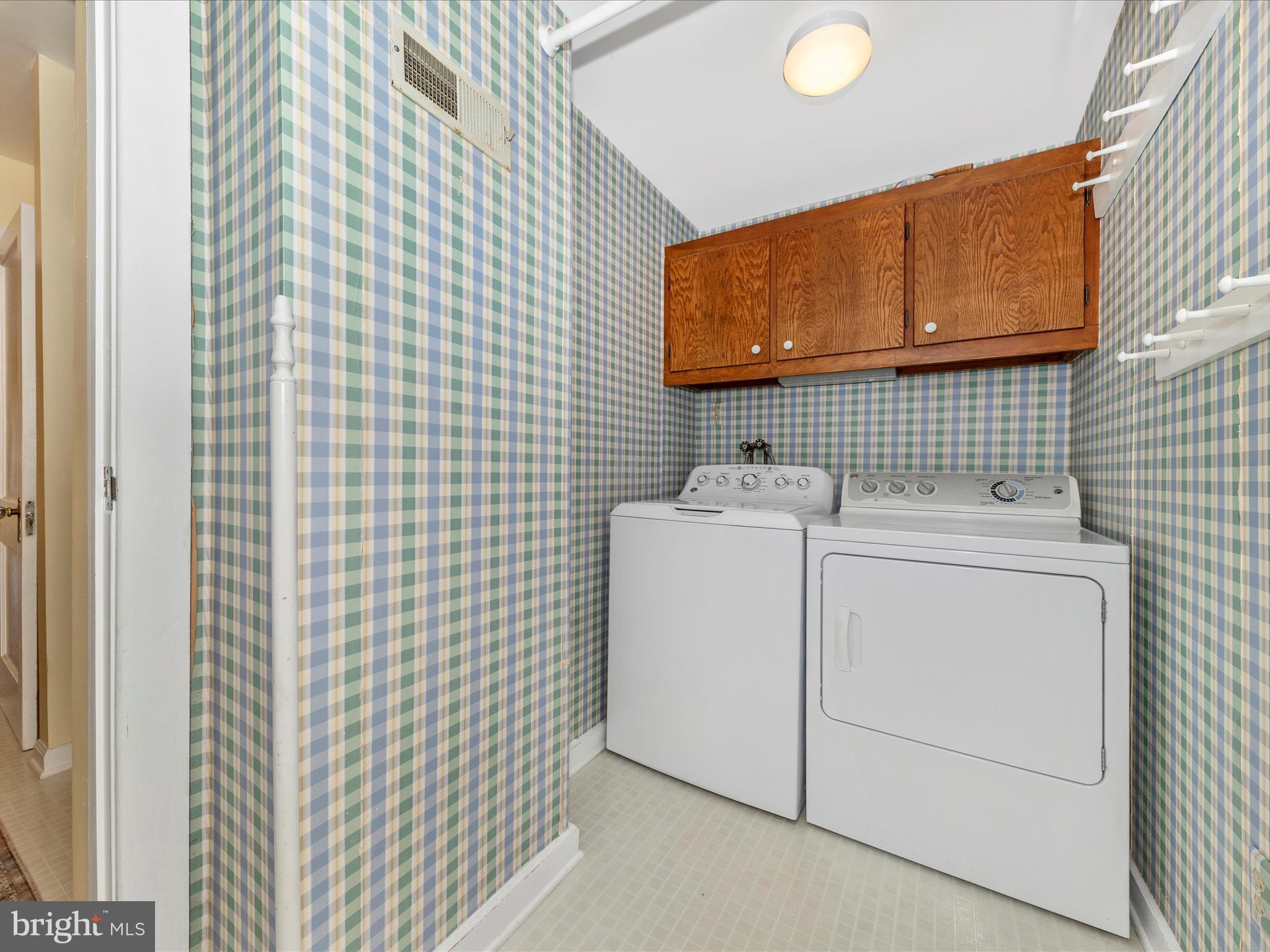 7031 Ridge Road Frederick, MD 21702 - Photo 27 of 57 Laundry/Mudroom with Exterior Access