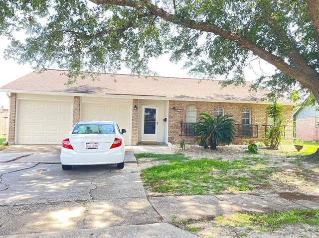 $239,500 | 158 Cameron Drive, Gretna, LA 70056
