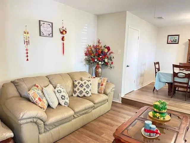 $239,500 | 158 Cameron Drive, Gretna, LA 70056