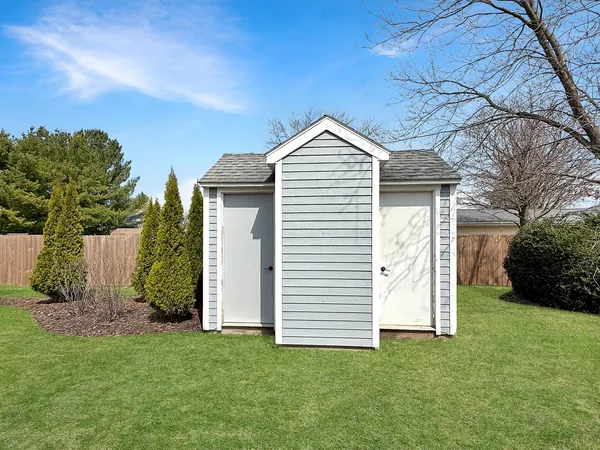 $315,000 | 203 East Church Street, Gifford, IL 61847
