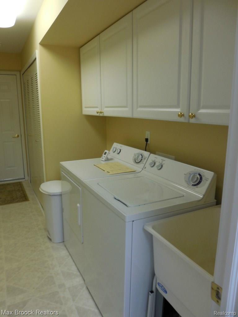 3641 Tremonte Circle, Unit 259 Rochester, MI 48306 - Photo 17 of 23 2014-10-07 16.49