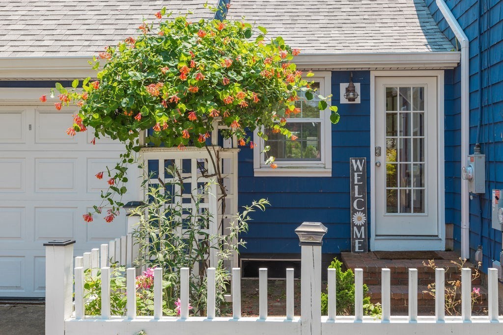 2 Princeton Avenue Beverly, MA 01915 - Photo 21 of 27 front view of a house