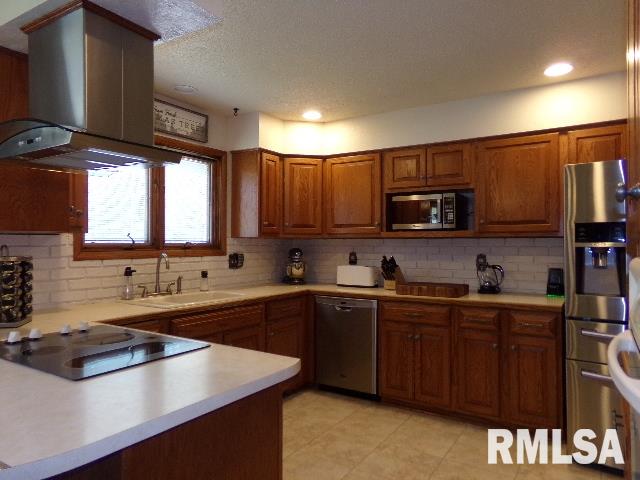 122 Locust Street Bennett, IA 52721 - Photo 21 of 36 Gallery Image 21