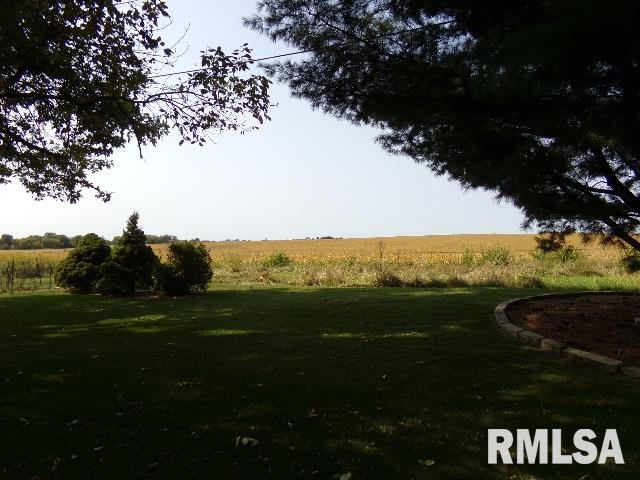 122 Locust Street Bennett, IA 52721 - Photo 5 of 36 Gallery Image 5