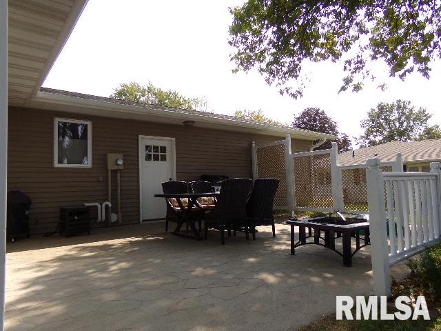 122 Locust Street Bennett, IA 52721 - Photo 7 of 36 Gallery Image 7