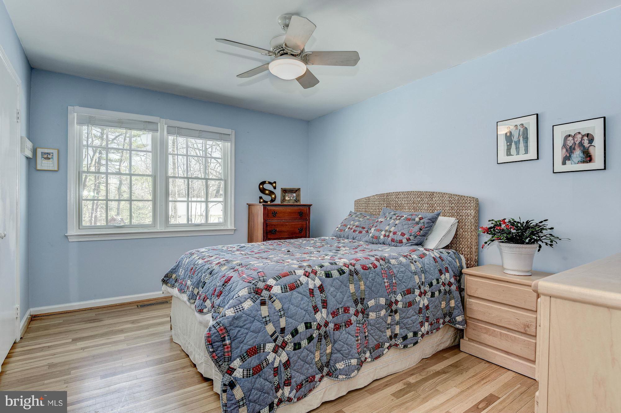 11905 Hunting Ridge Court Potomac, MD 20854 - Photo 17 of 29 Bedroom #3