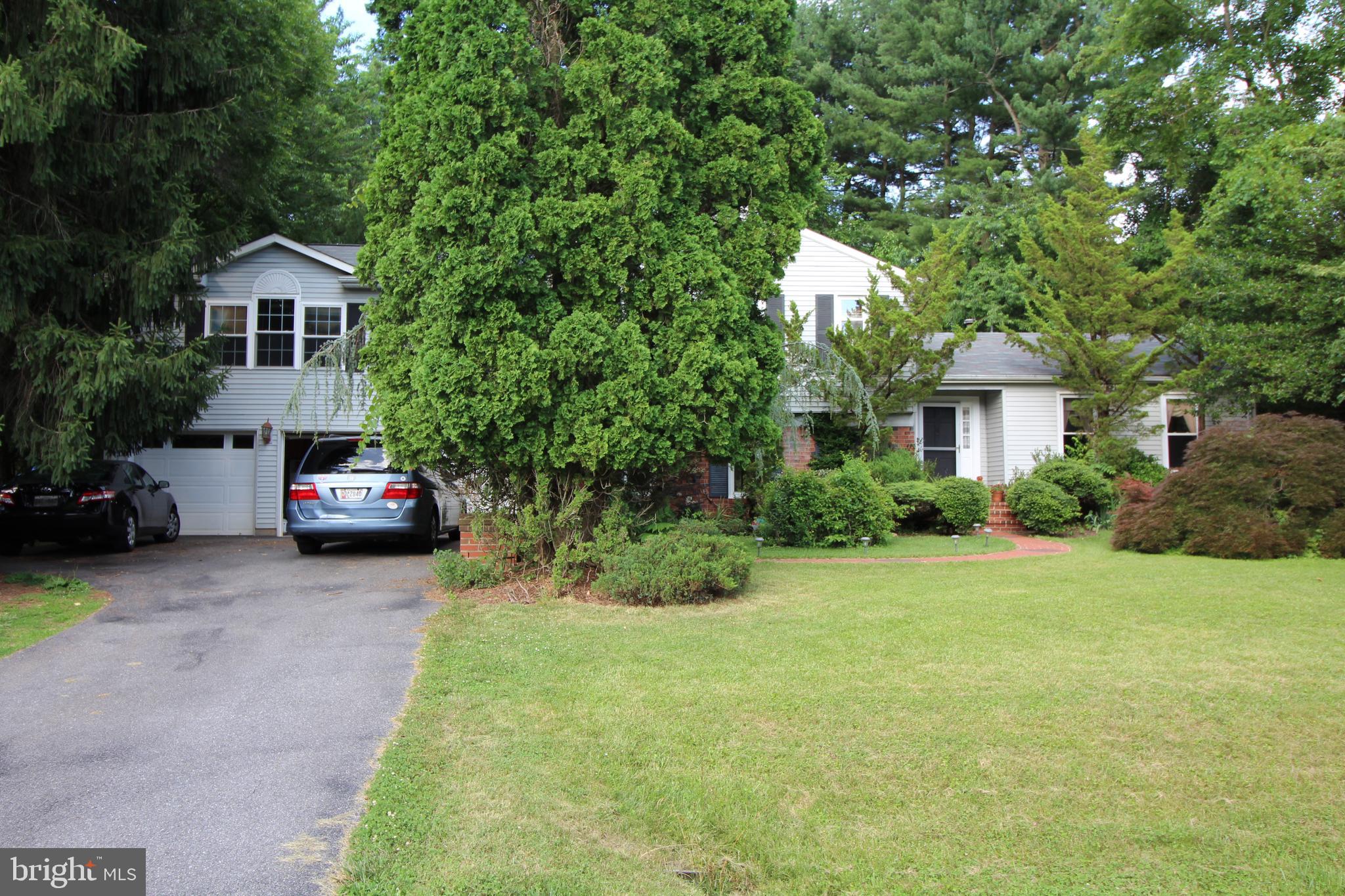 6707 Garrett Road Rockville, MD 20855 - Photo 1 of 25 Front