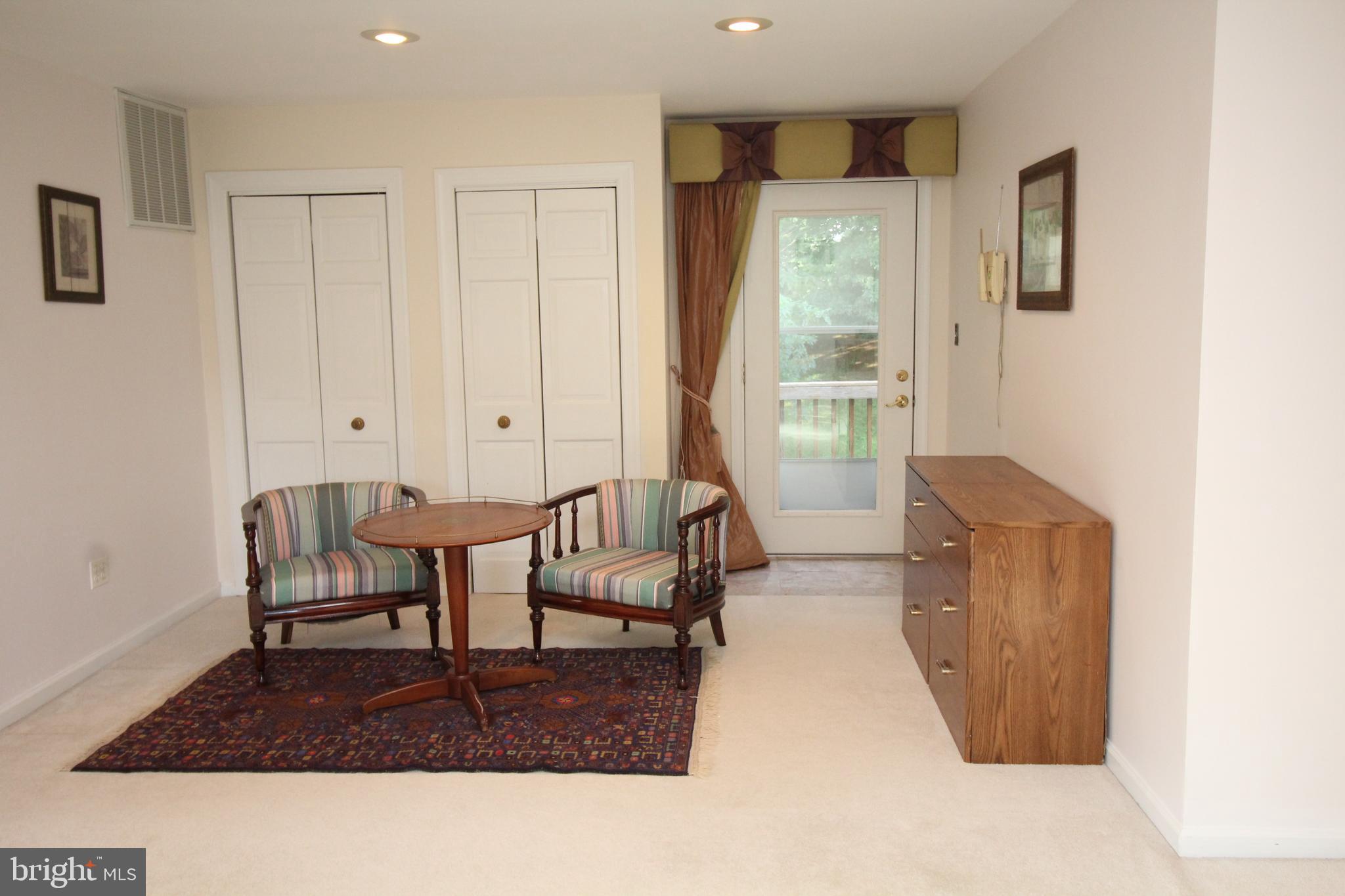 6707 Garrett Road Rockville, MD 20855 - Photo 16 of 25 Master Bedroom Office Area