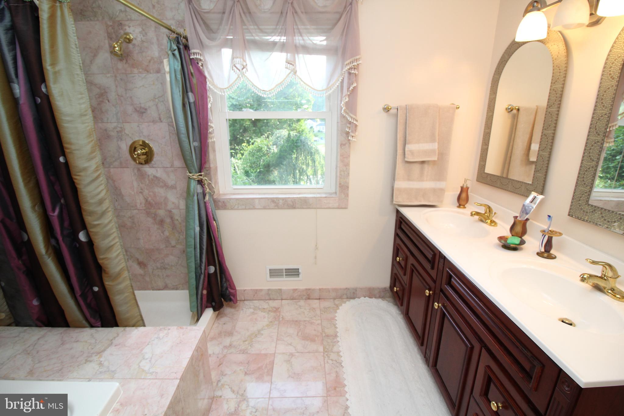 6707 Garrett Road Rockville, MD 20855 - Photo 18 of 25 Master Bathroom