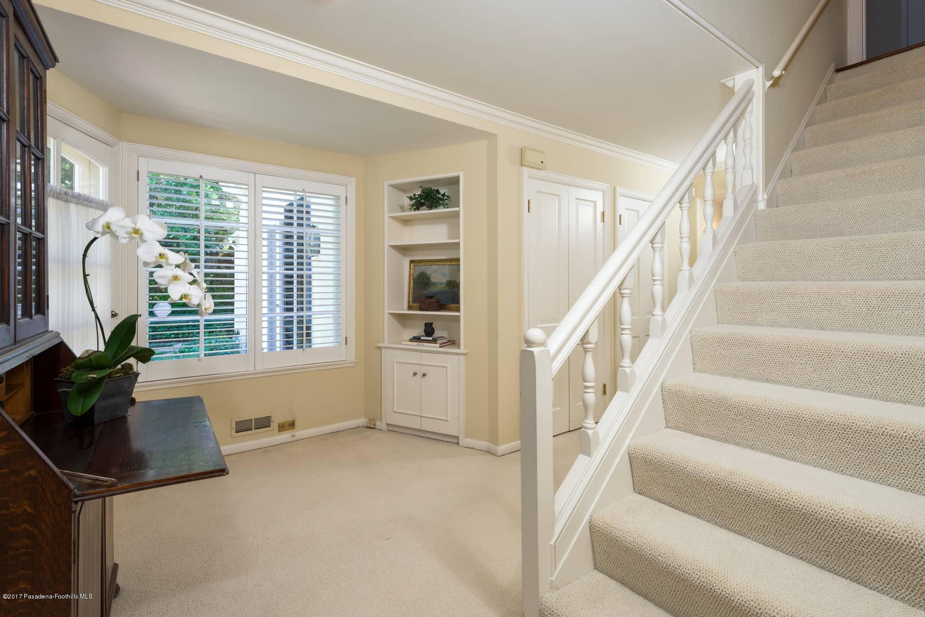 581 Busch Place Pasadena, CA 91105 - Photo 27 of 44 a view of entryway and workspace