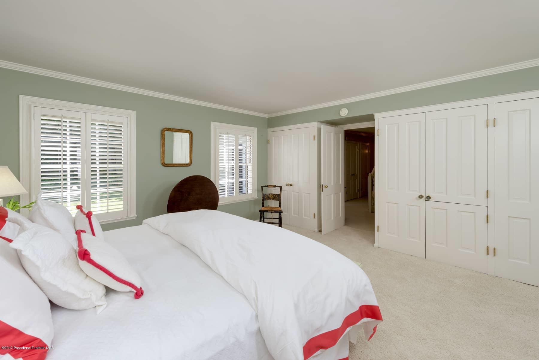 581 Busch Place Pasadena, CA 91105 - Photo 32 of 44 a bedroom with a bed and a large window