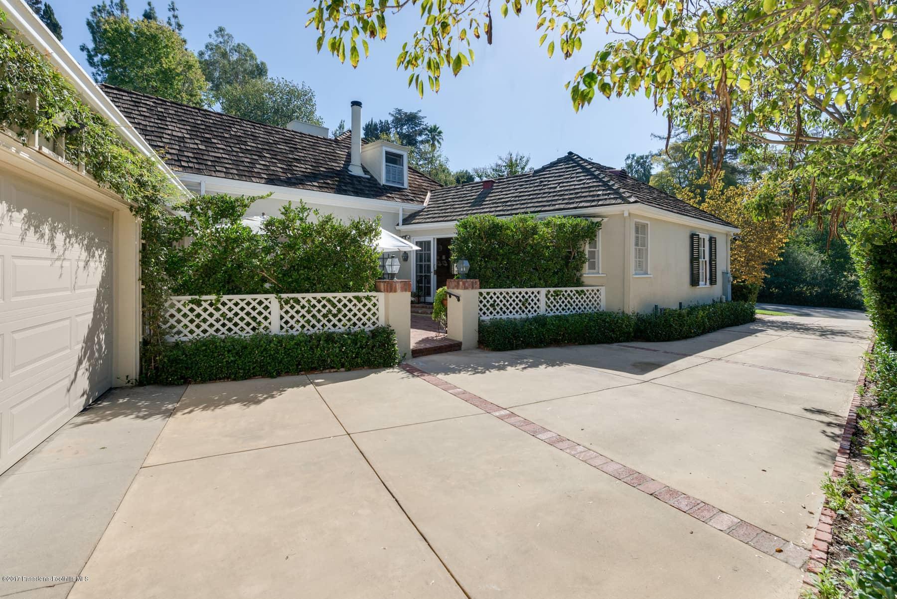 581 Busch Place Pasadena, CA 91105 - Photo 43 of 44 a view of a house with a yard