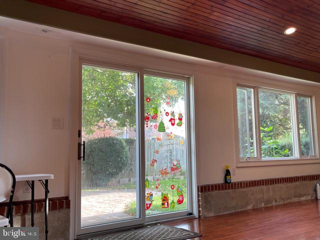 243 Fairview Road Springfield, PA 19064 - Photo 24 of 47 Sunroom