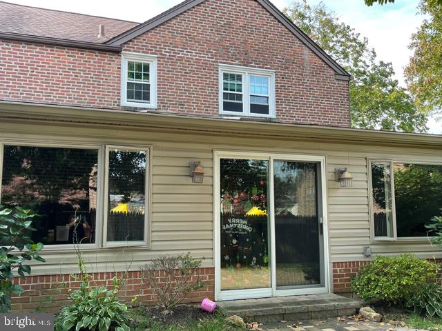 243 Fairview Road Springfield, PA 19064 - Photo 40 of 47 Exterior - Back