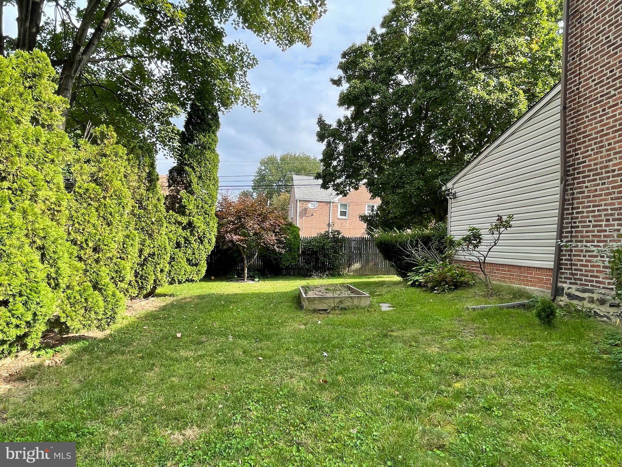 243 Fairview Road Springfield, PA 19064 - Photo 46 of 47 Side Yard