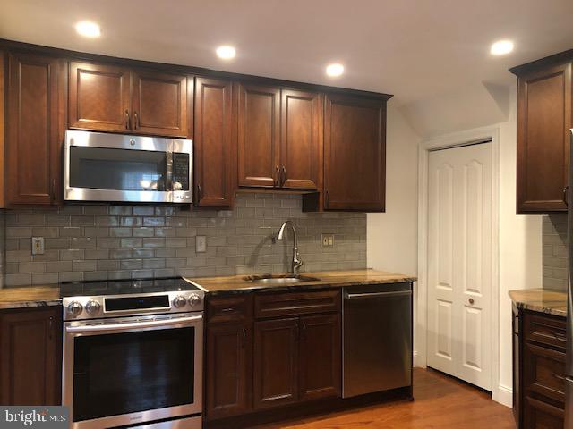243 Fairview Road Springfield, PA 19064 - Photo 10 of 47 Kitchen
