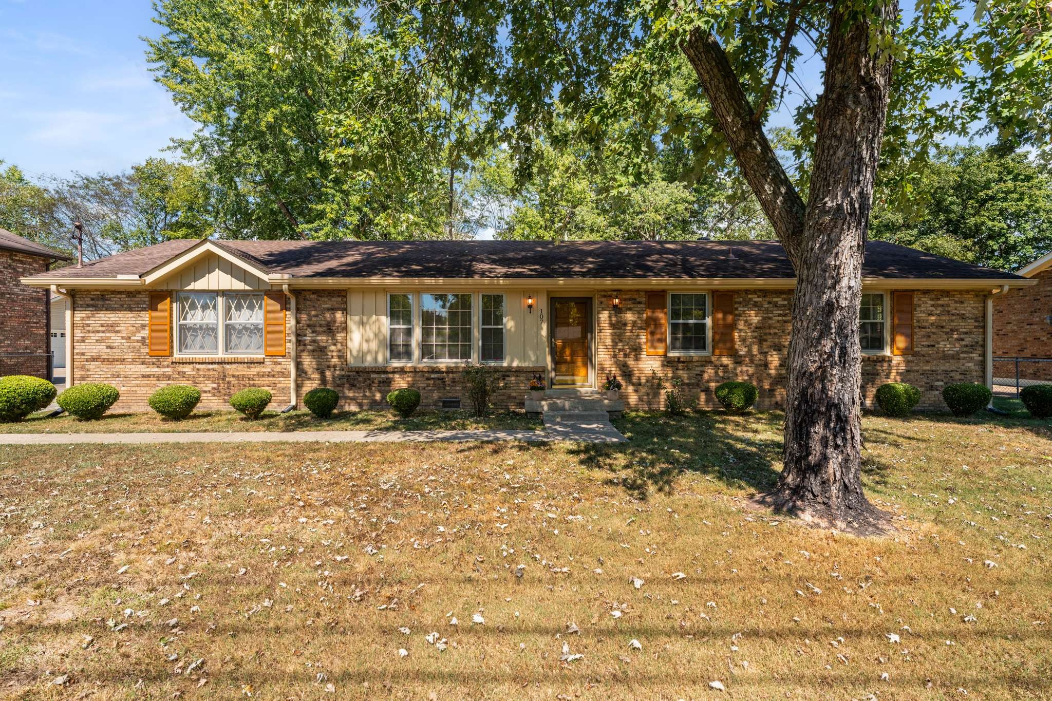 107 Grapevine Road Hendersonville, TN 37075 - Photo 1 of 29 Gallery Image 1