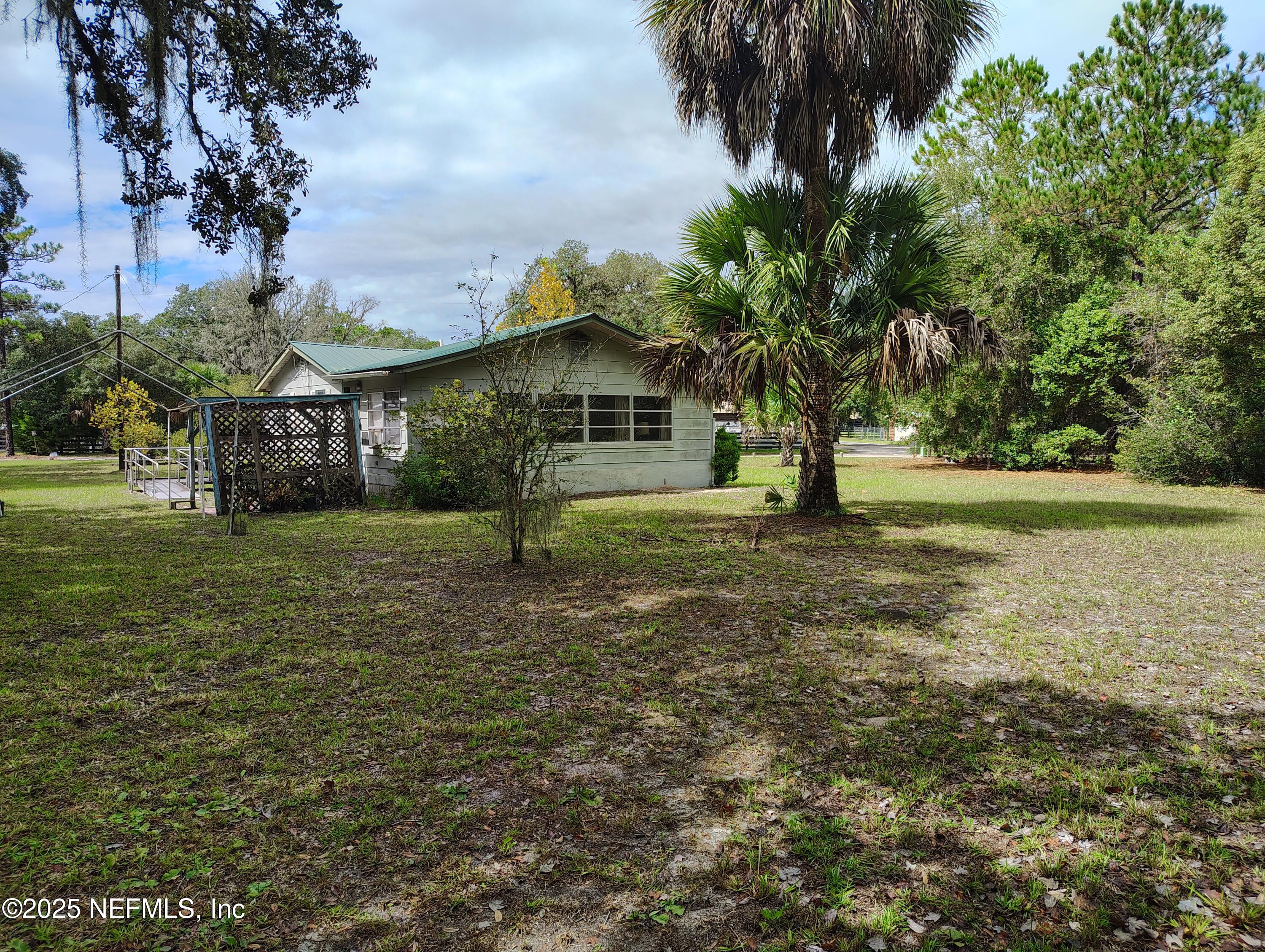 148 Willis Road Interlachen, FL 32148 - Photo 20 of 33 IMG_20250929_123441327_HDR
