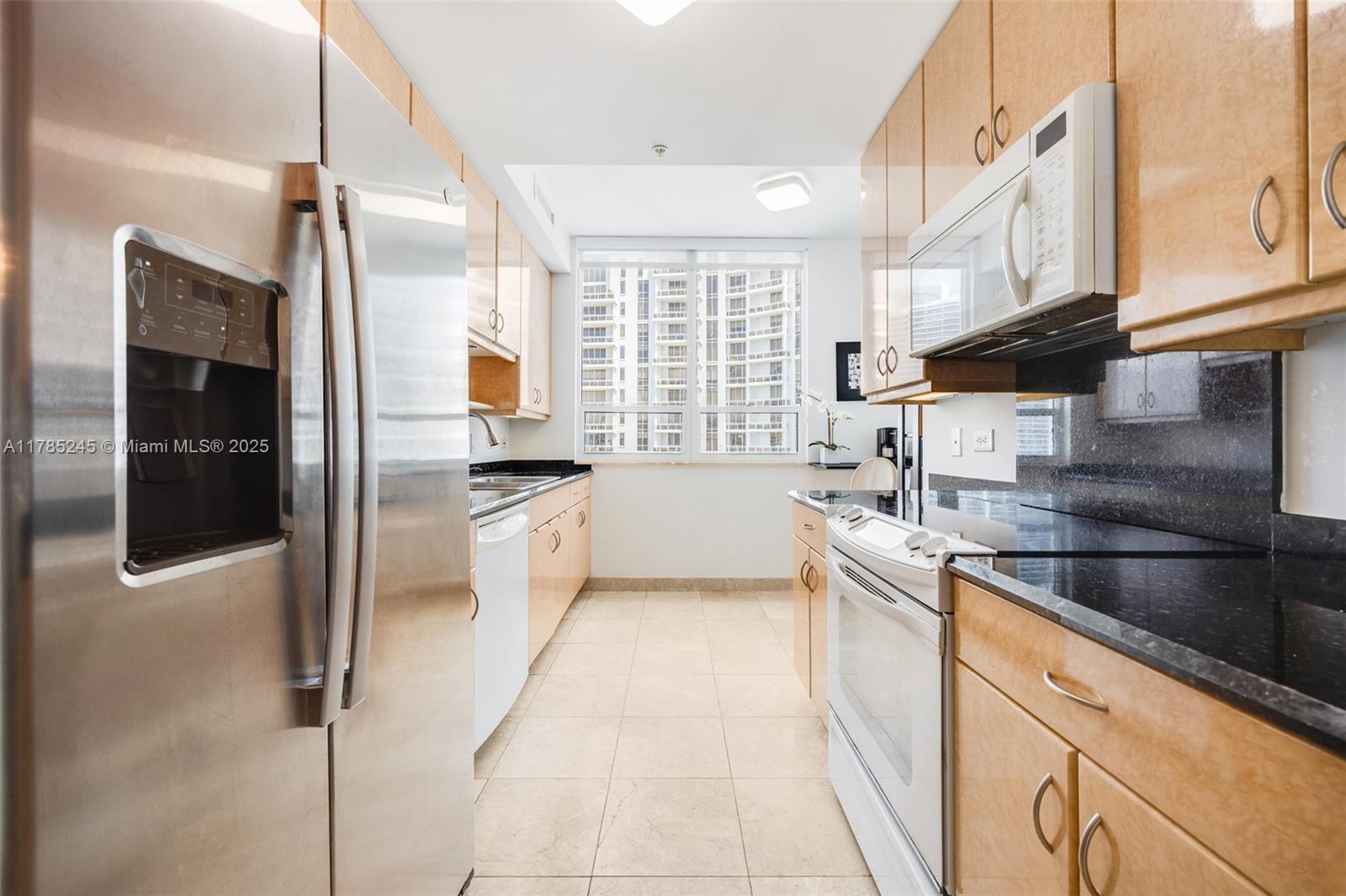 801 Brickell Key Boulevard, Unit 3010 Miami, FL 33131 - Photo 12 of 16